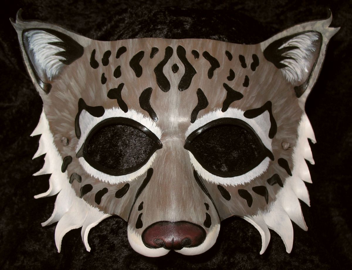 Bobcat mask.