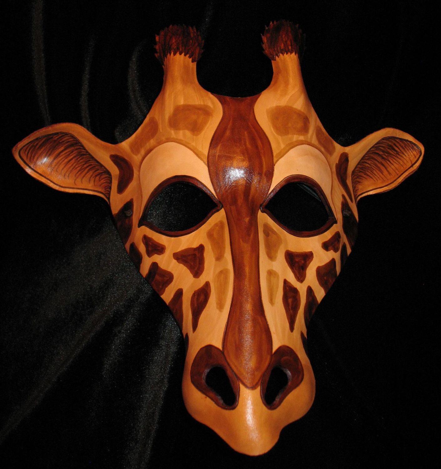 Giraffe mask.