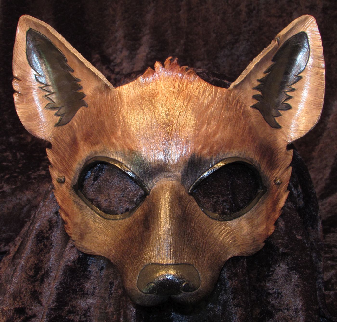 Hyena (dark) mask.