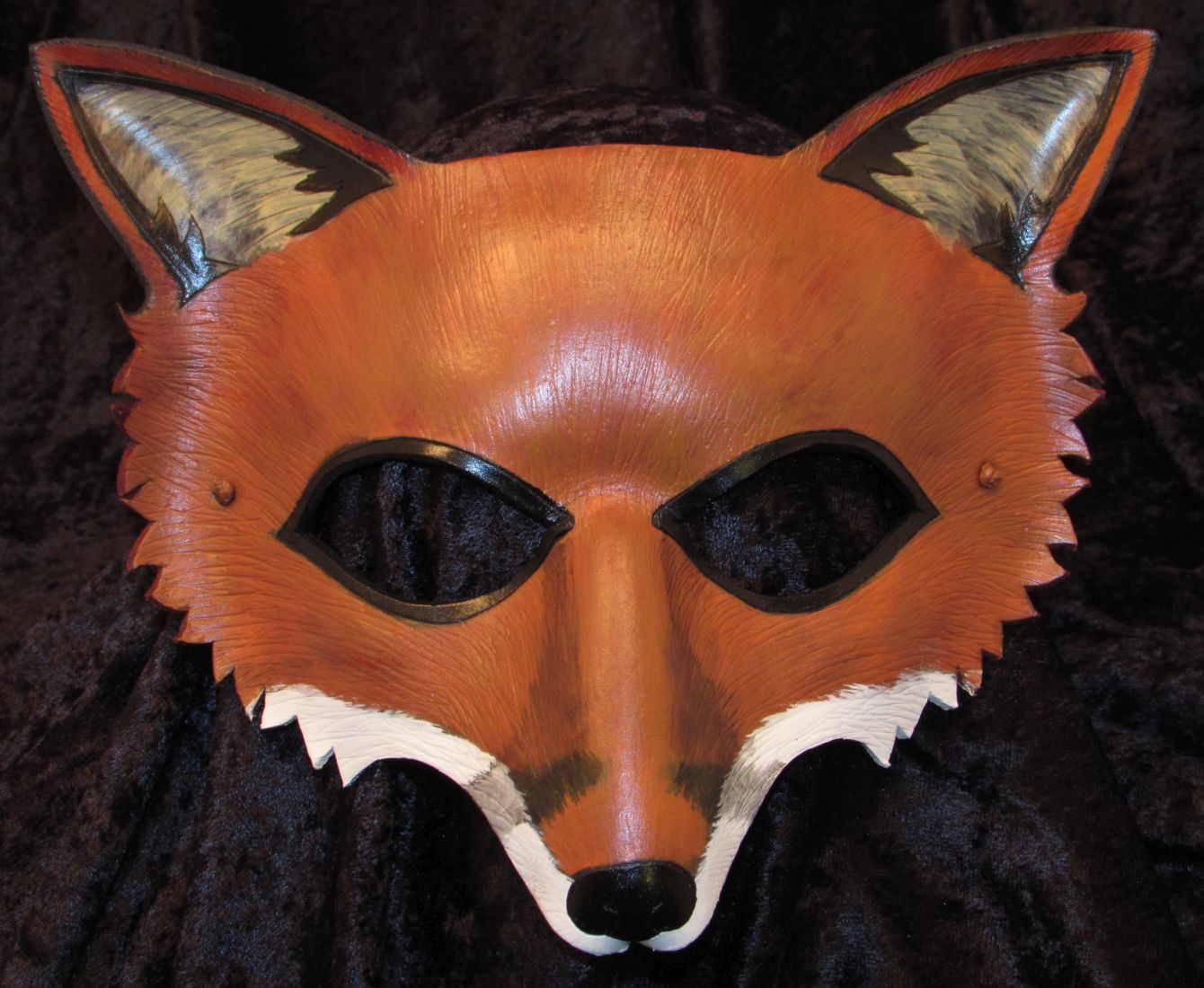 Red fox mask.