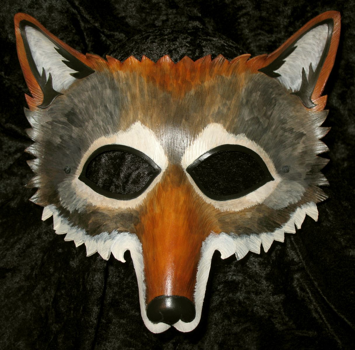 Timber wolf mask.
